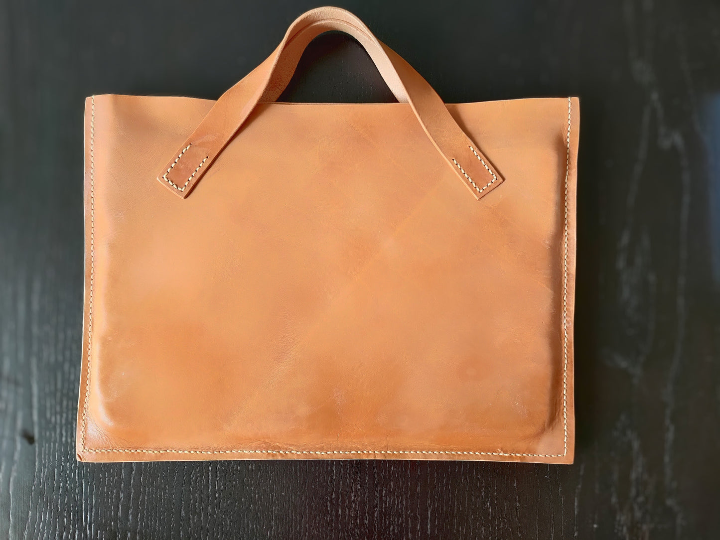 Beige leather laptop bag / 13"